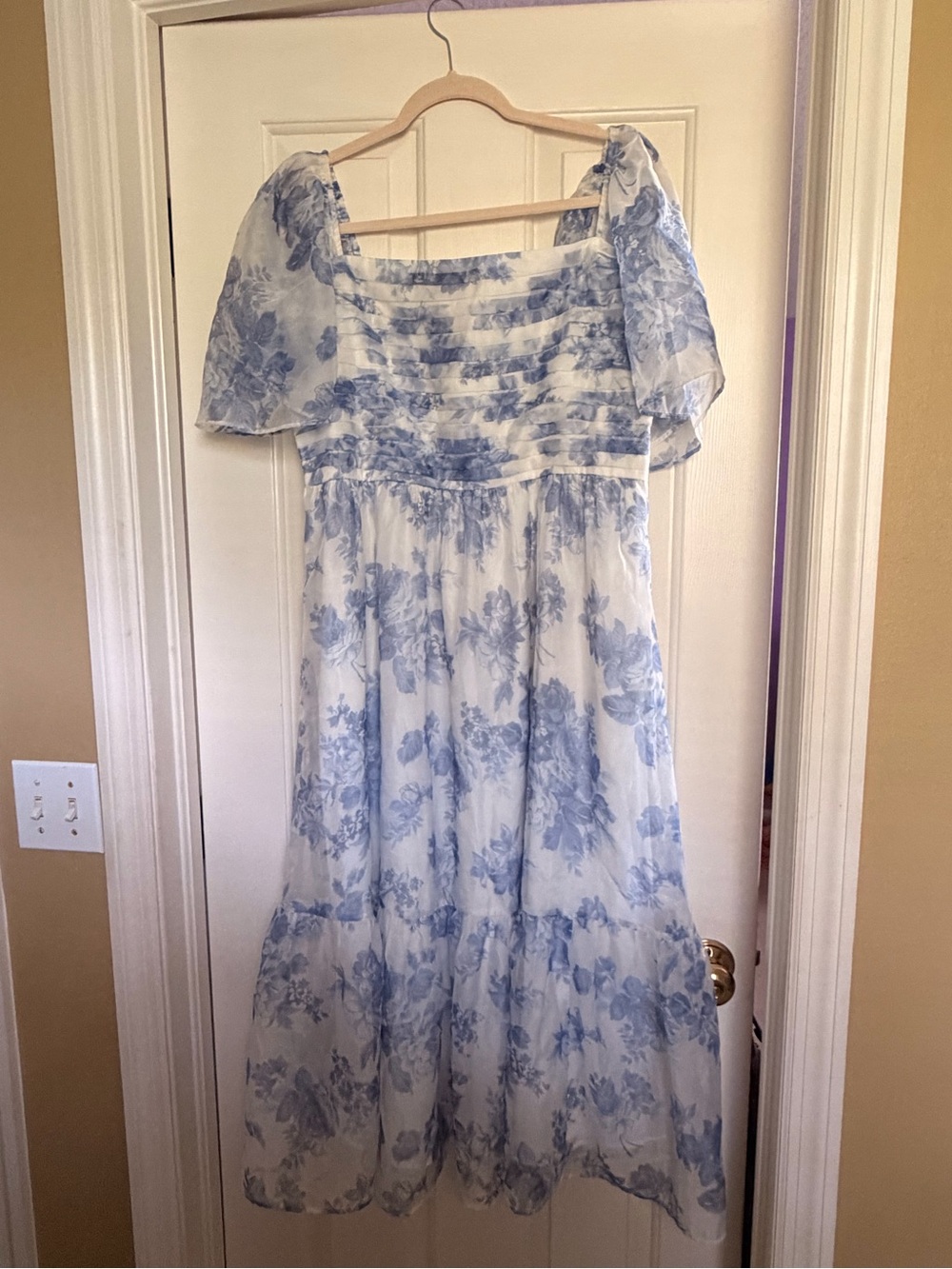 Abercrombie & Fitch Emerson Angel Sleeve Midi Dress - light blue floral - NWT